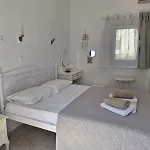 Katerina Yalos Chora