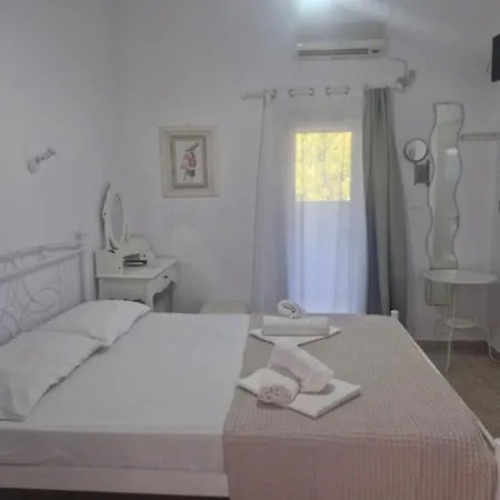 Apartment Katerina Yalos Chora